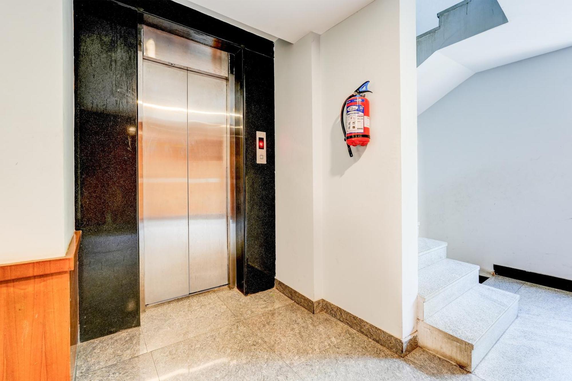 Hotel O V3R Residency Bangalore Luaran gambar